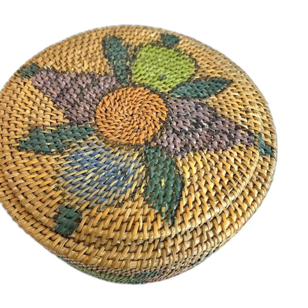 Unbranded vtg rattan